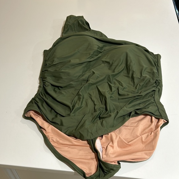 J Crew Ruched One Shoulder Swimsuit - Picture 6 of 6